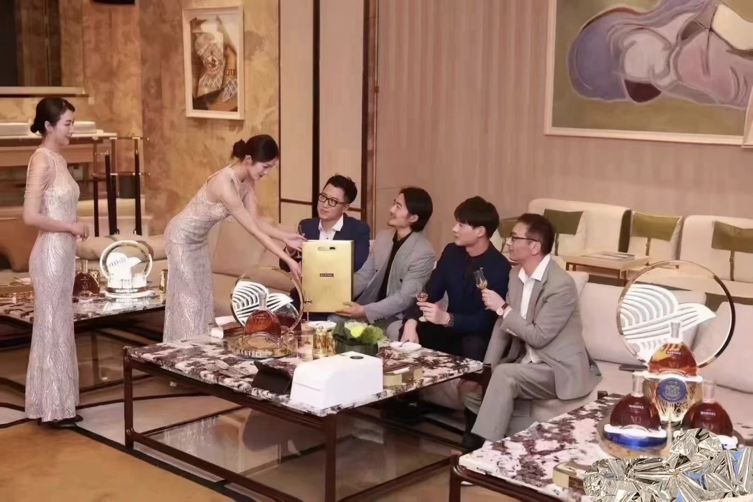 成都丽思卡尔顿商务KTV yan员现场签到